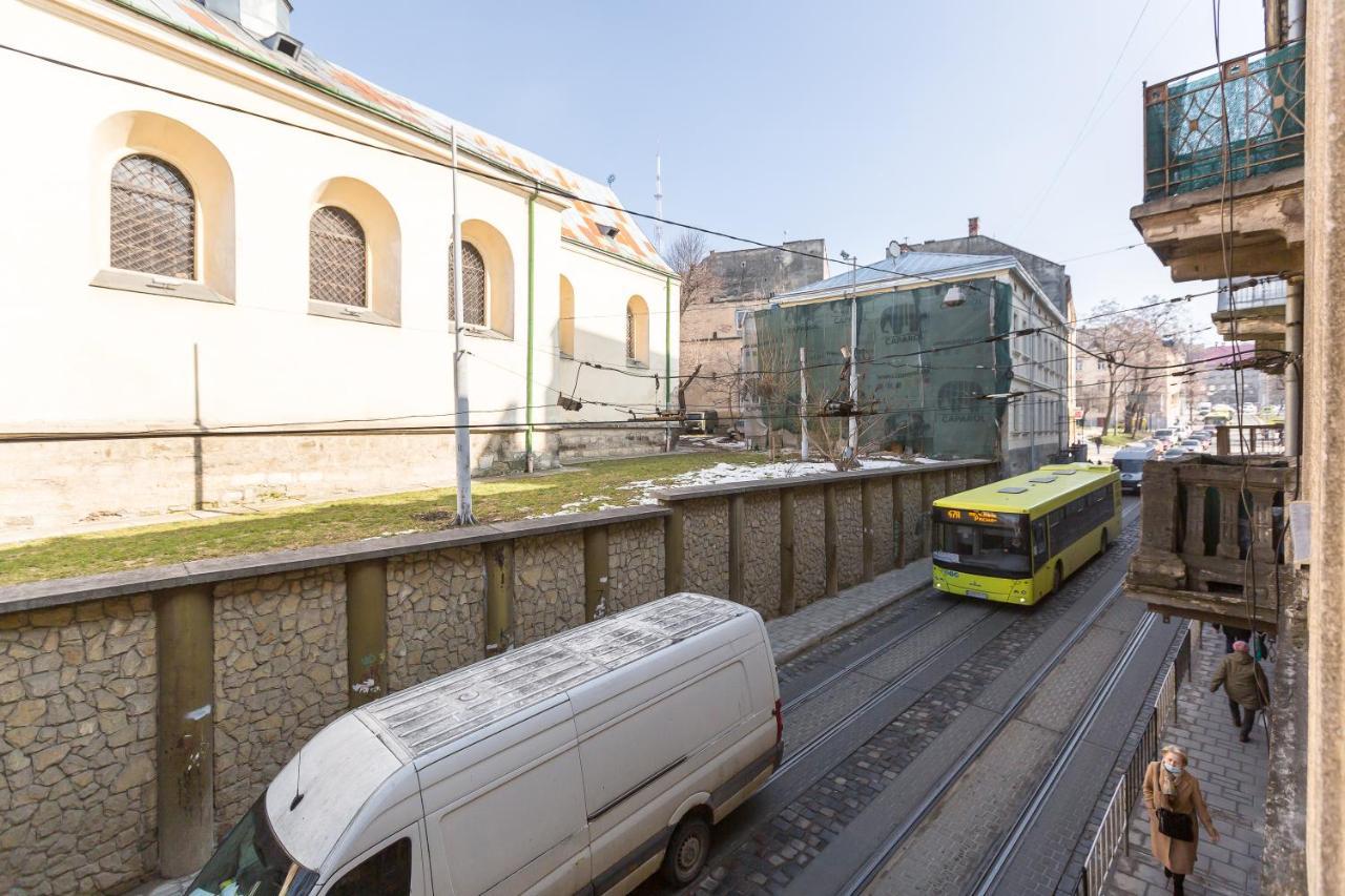 Квартира Студія Біля Оперного Театру По Вулиці Гонти 4-3А Lviv Eksteriør billede